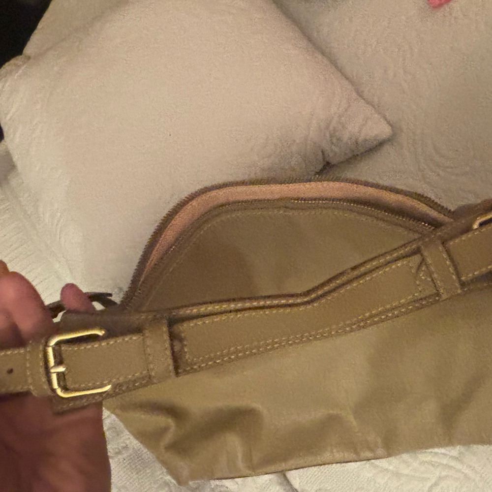 Dooney & Bourke leather bag